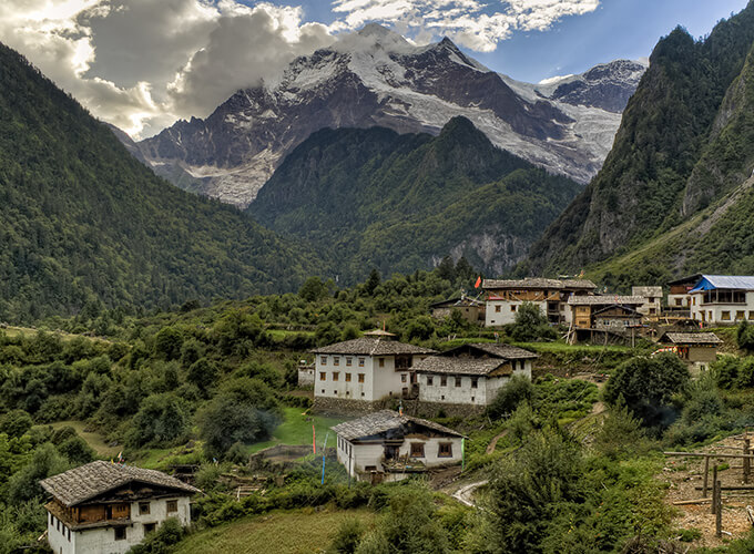 Explore the Himalayas from India to Nepal